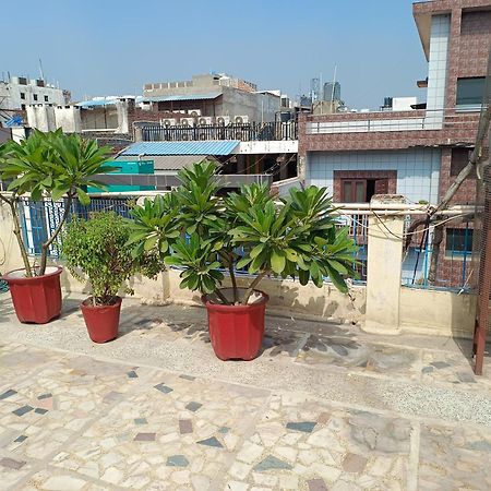 Hotel Majors Den New Delhi Exterior photo