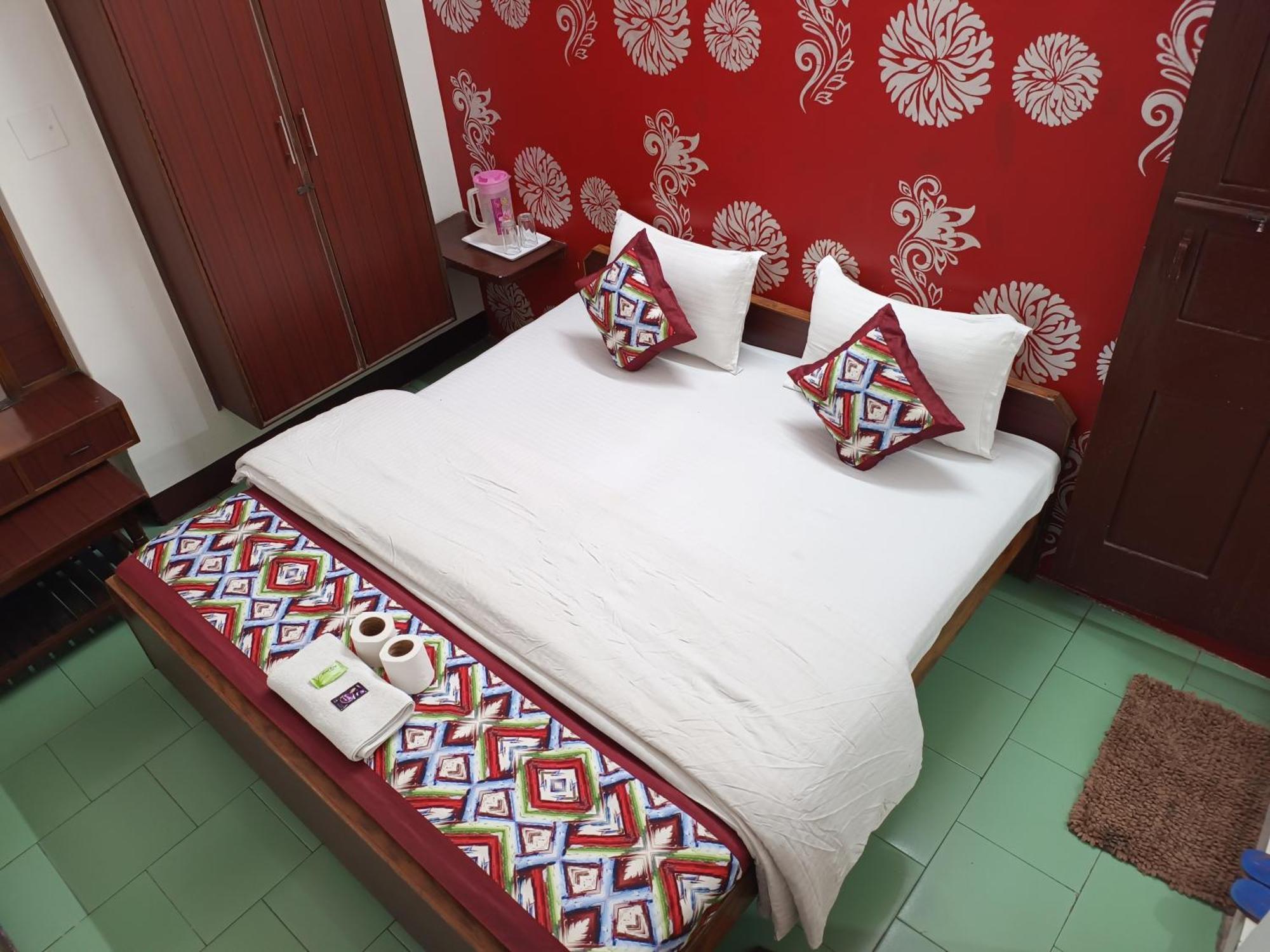 Hotel Majors Den New Delhi Exterior photo